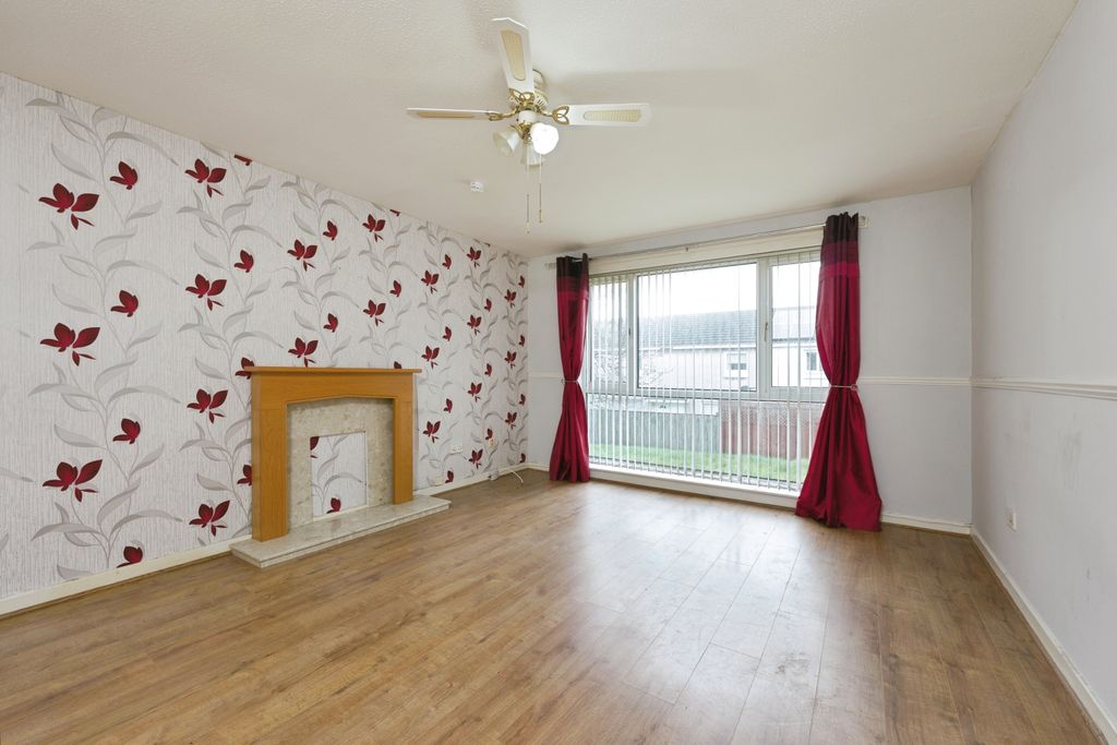 Property photo 2 of 15 Living Room