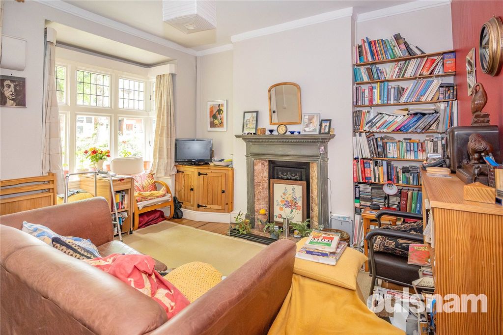 Property photo 2 of 18 Picture No. 03