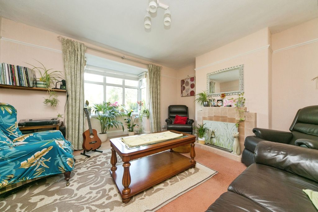 Property photo 3 of 21 Pbox-Img.Jpg