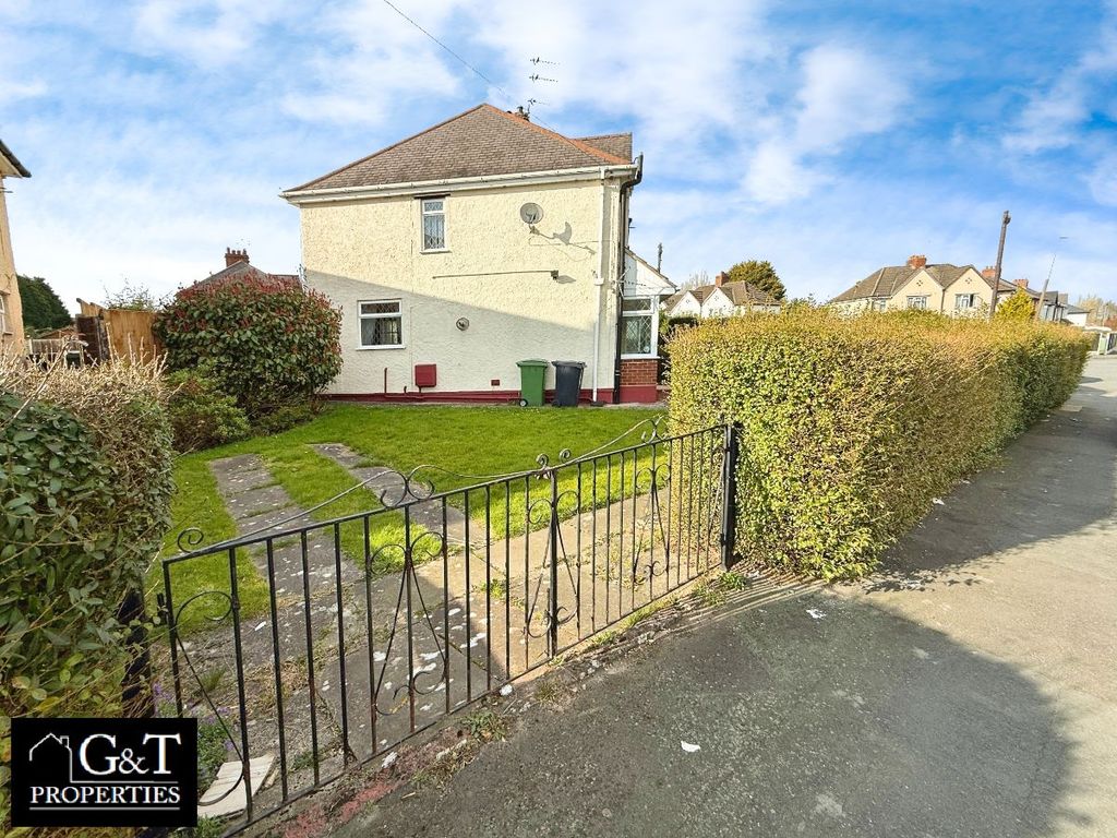 Property photo 2 of 12