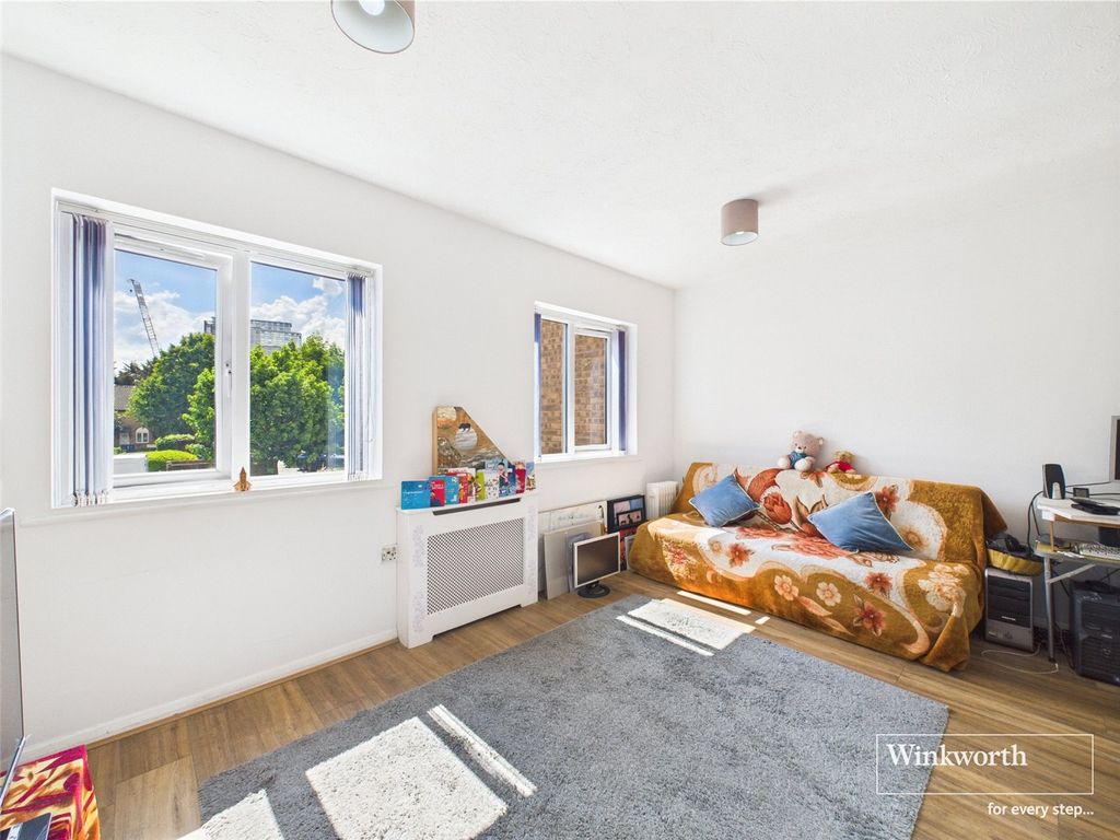 Property photo 2 of 8 Picture No. 05