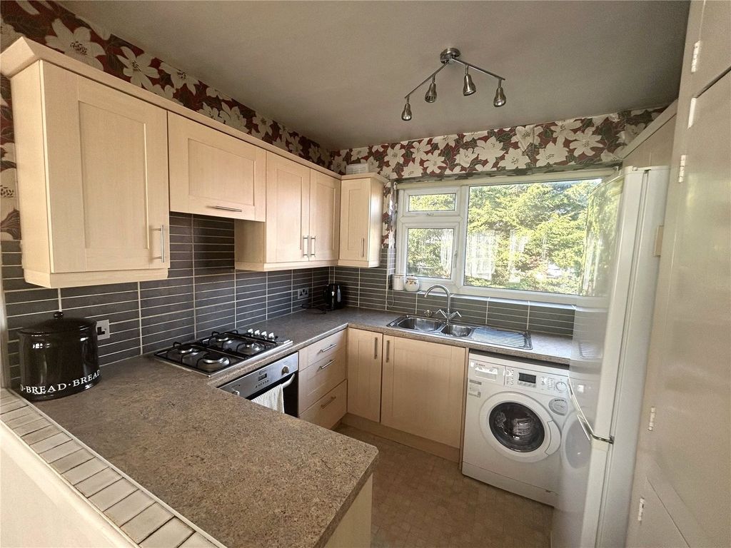 Property photo 2 of 9 Picture No. 08