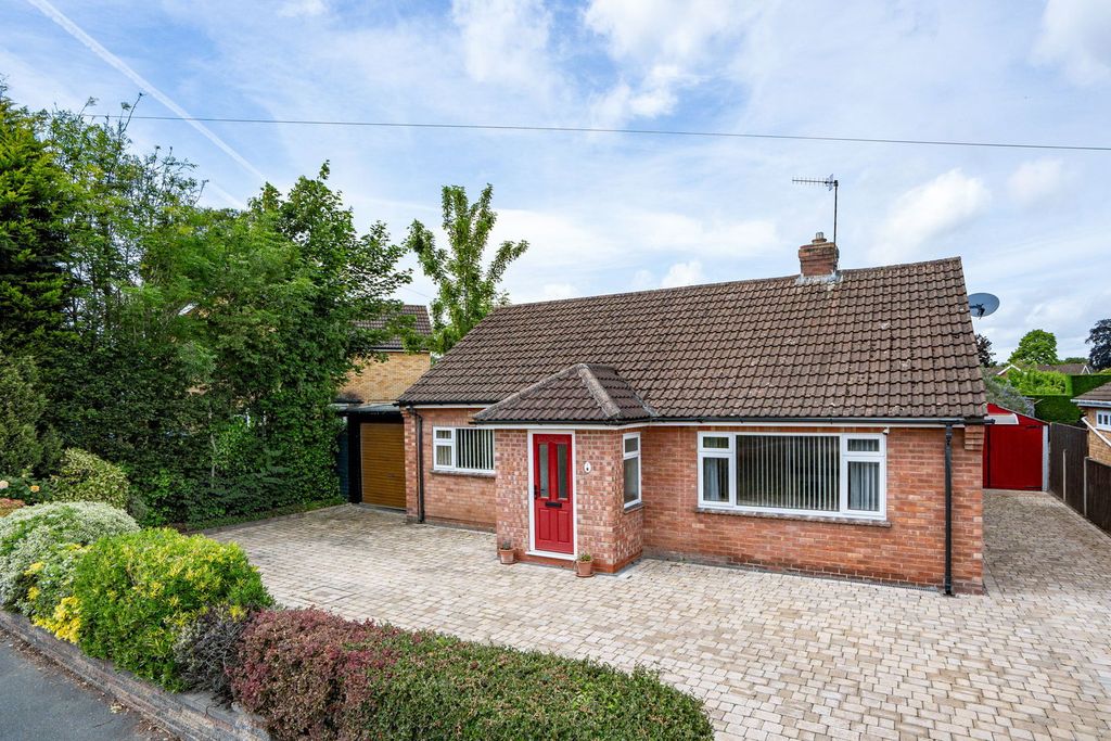 Property photo 1 of 21