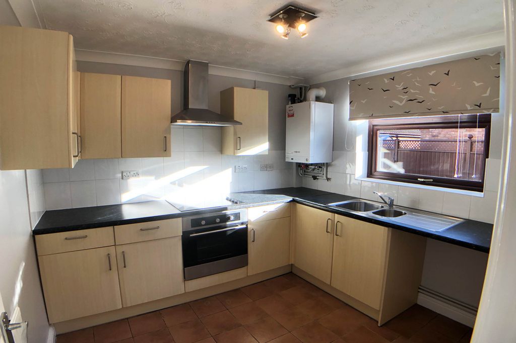 Property photo 2 of 8