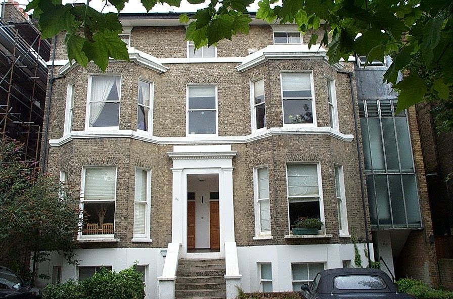 Property photo 1 of 8 External