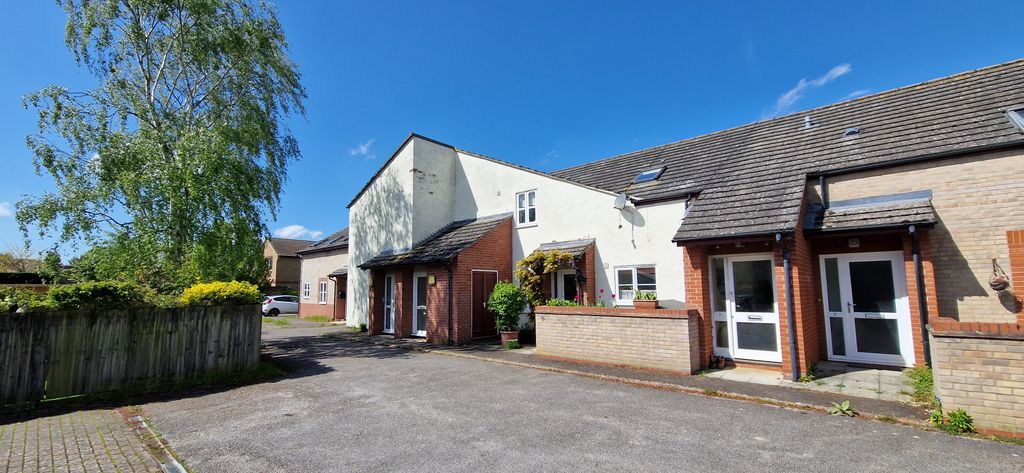 Property photo 1 of 9