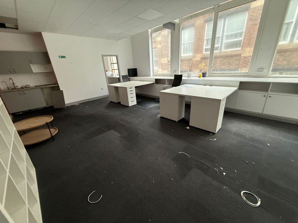 Property photo 1 of 3