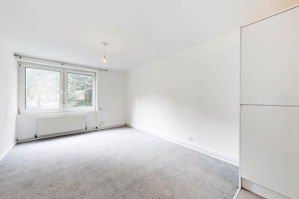 Property photo 1 of 9 W03.Jpg