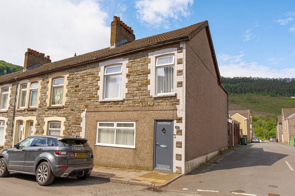 Property photo 1 of 36