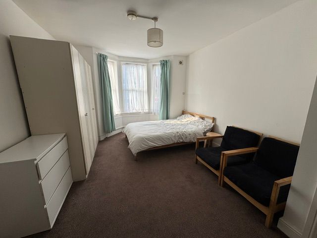 Property photo 1 of 4
