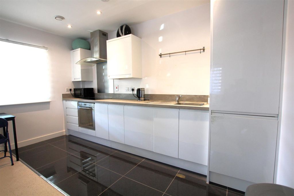 Property photo 2 of 7 Img_0003.Jpg