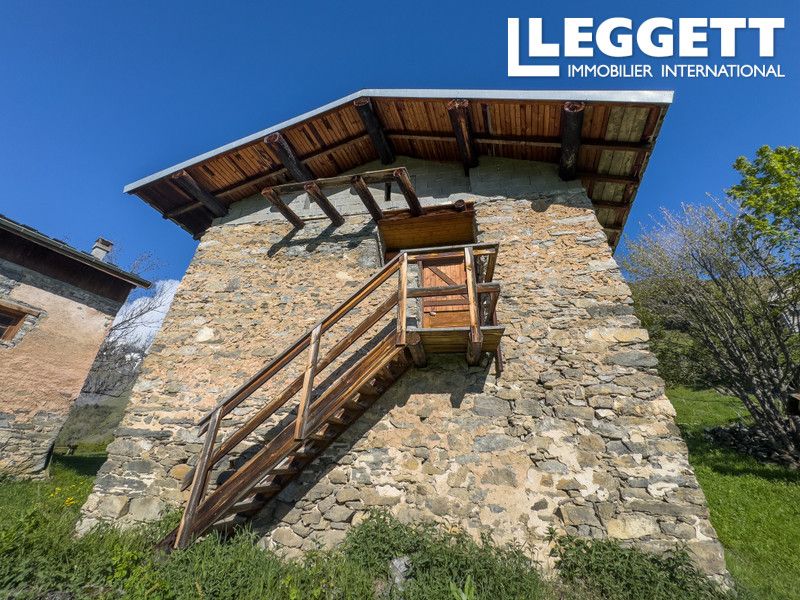 Property photo 3 of 10