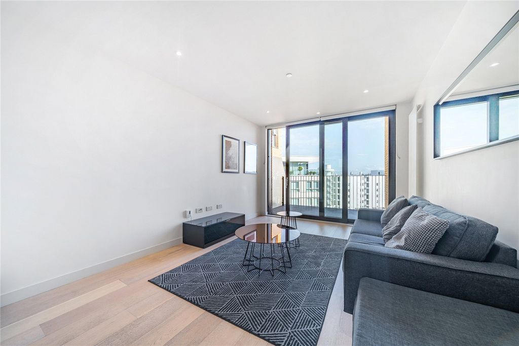 Property photo 2 of 27 Picture No. 60