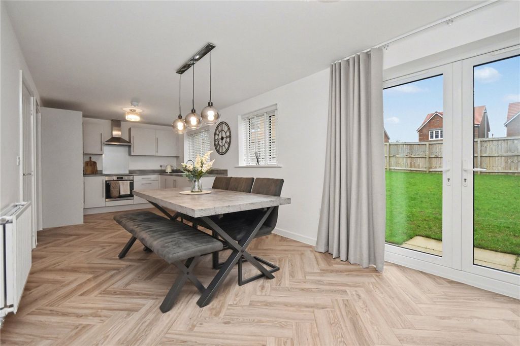 Property photo 1 of 23 Picture No. 06