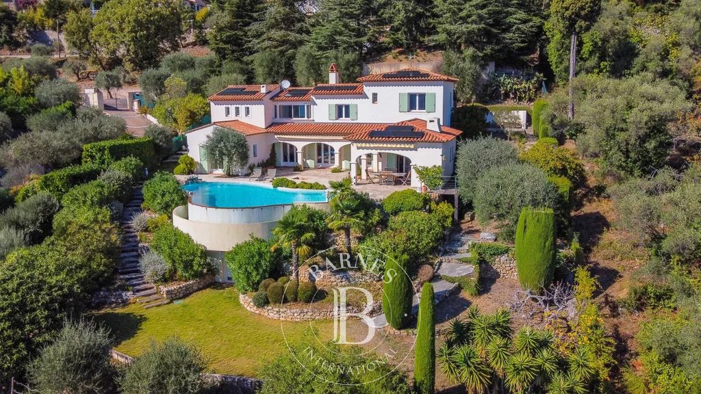 Property photo 2 of 23