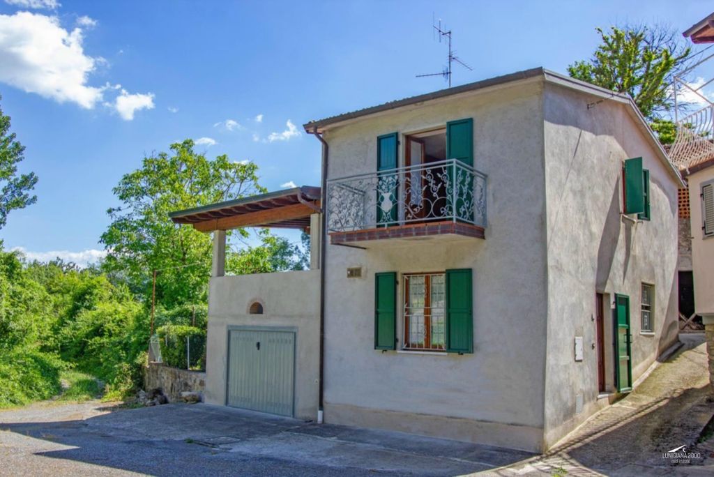 Property photo 1 of 39