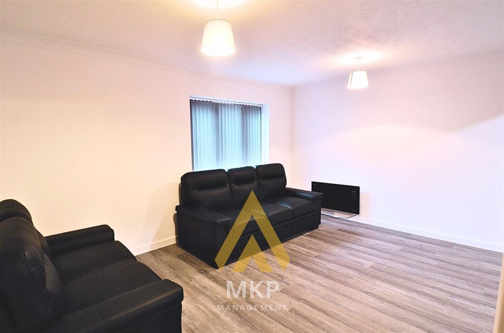 Property photo 3 of 12 4.Png
