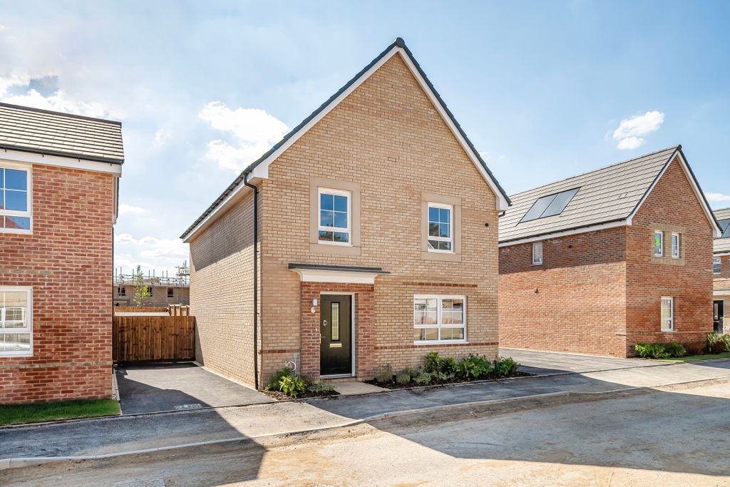 Property photo 2 of 17 Front