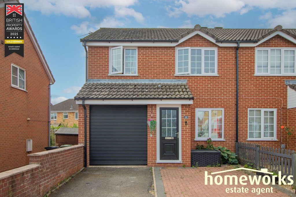 Property photo 1 of 12