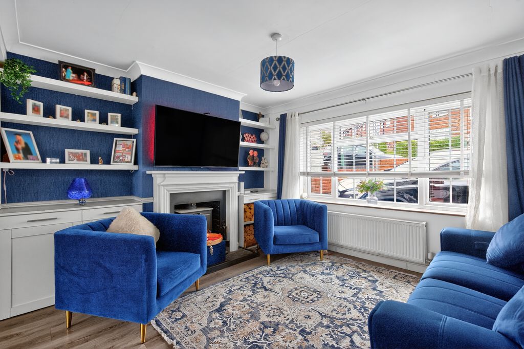 Property photo 2 of 29