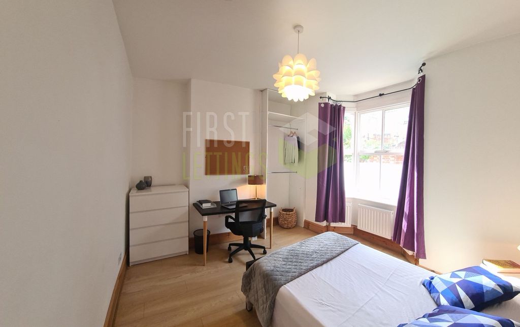 Property photo 2 of 10 Photo 2