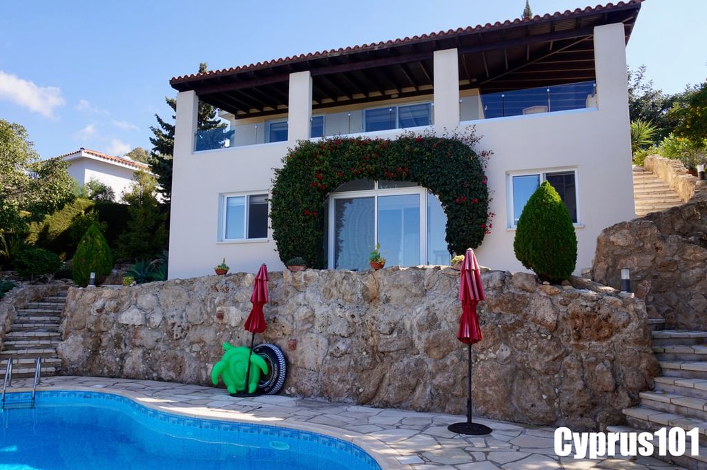 Property photo 1 of 36