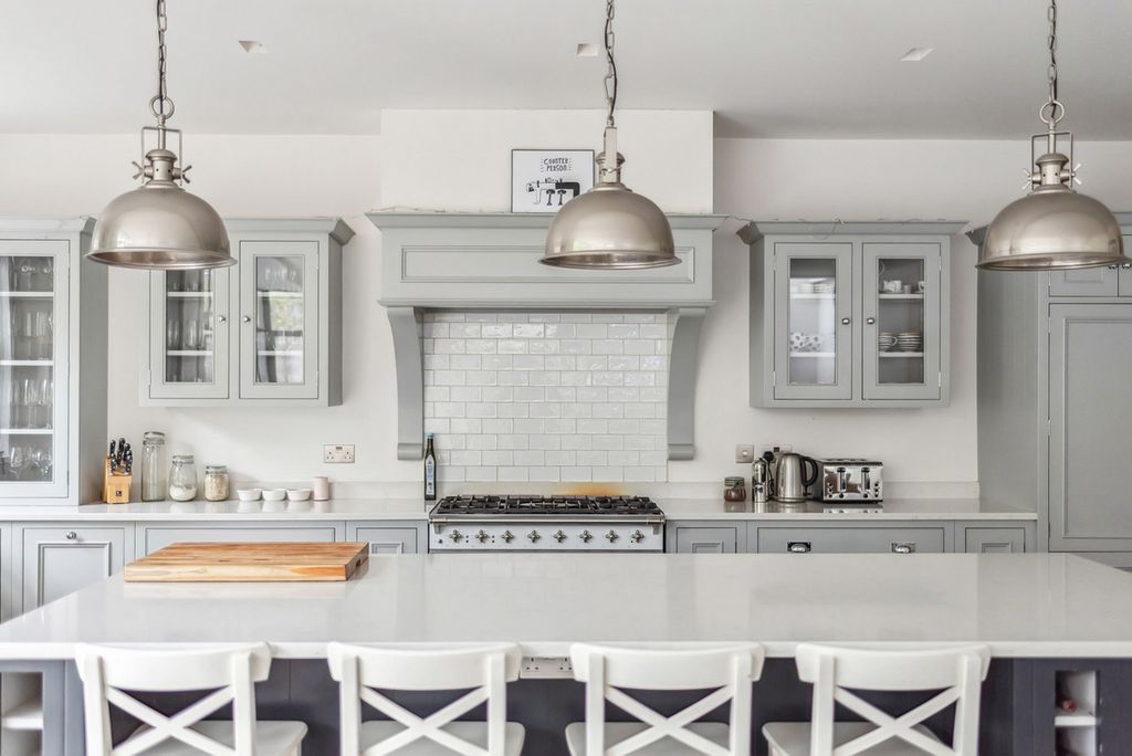 Property photo 3 of 37