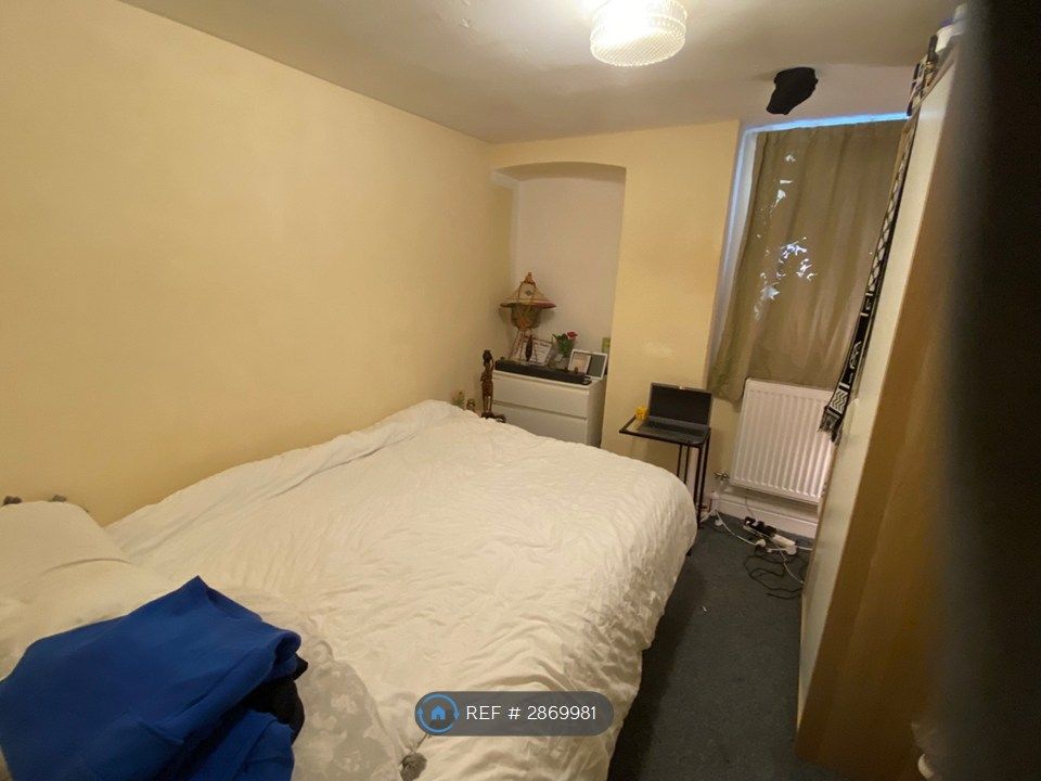 Property photo 1 of 3