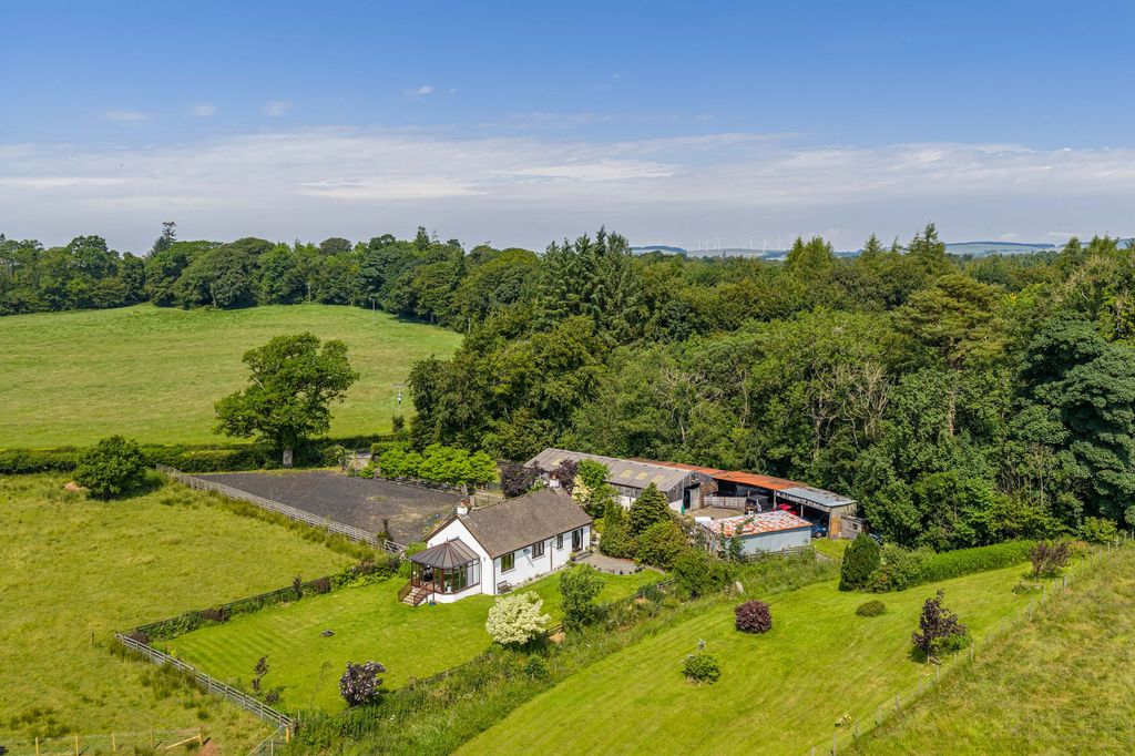 Property photo 1 of 34