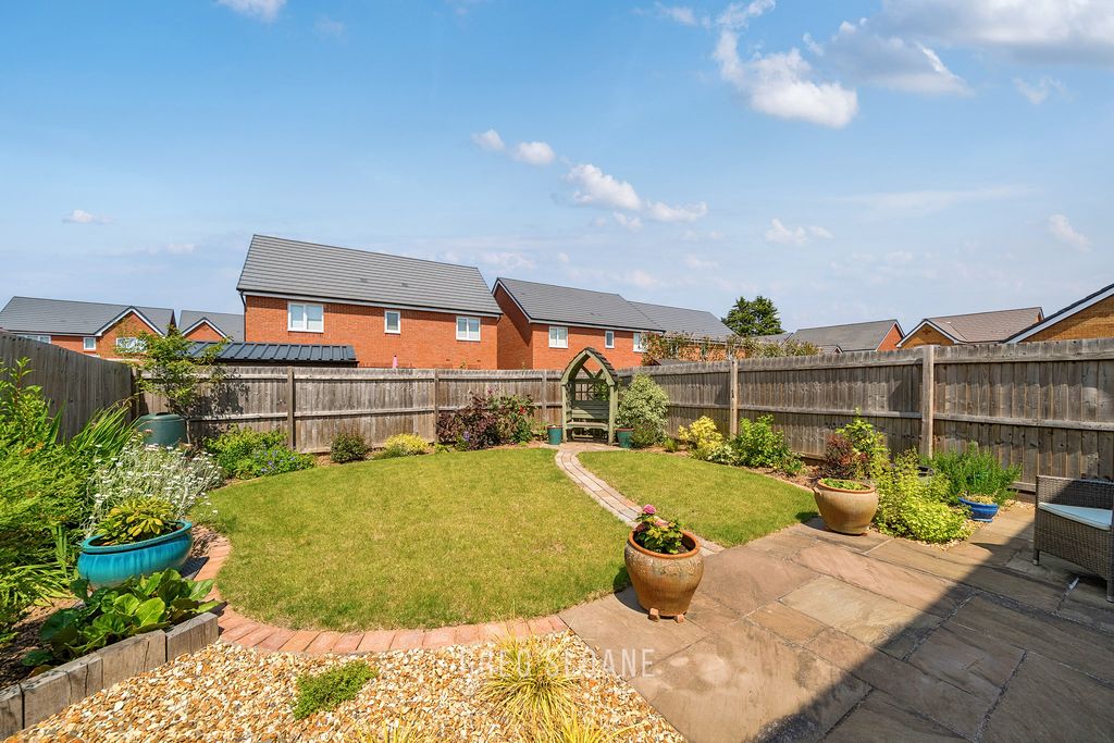 Property photo 3 of 19 1479458-8-6A3B7Ecf35B87