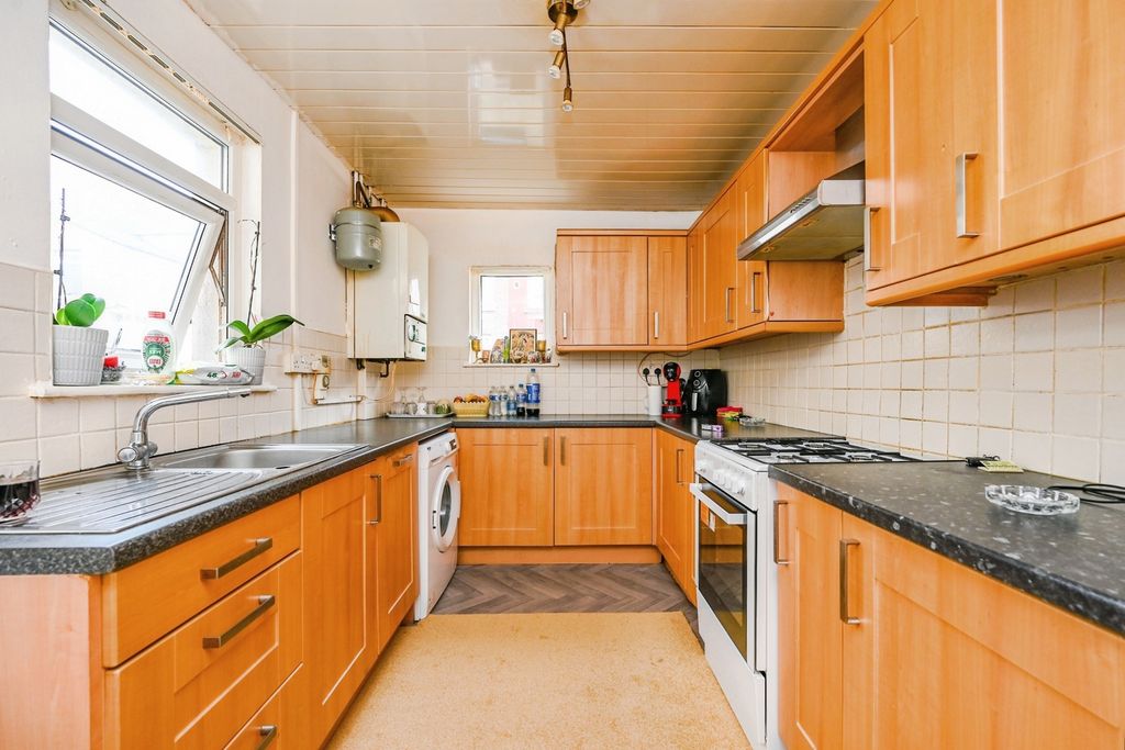 Property photo 2 of 9 Pbox-Img.Jpg