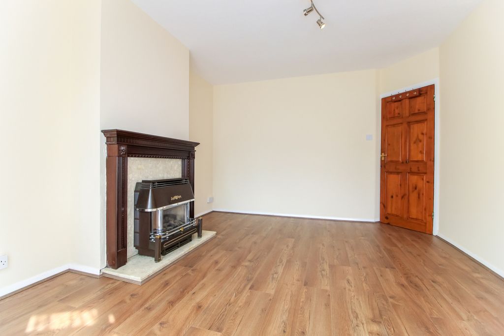 Property photo 3 of 16 Gallery