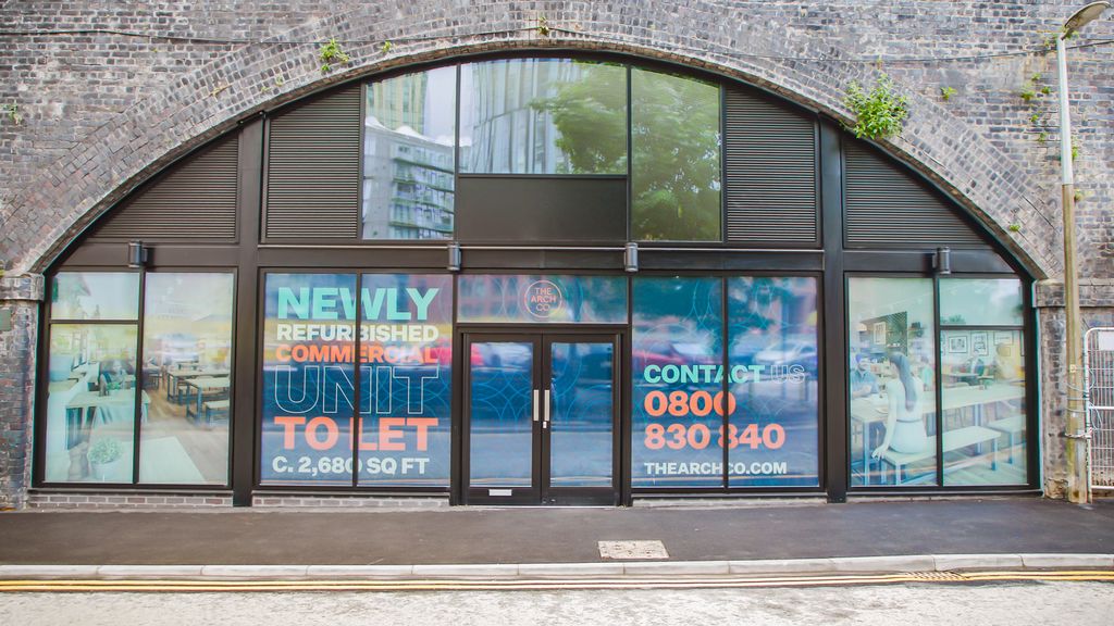 Property photo 1 of 5 The Front Of An Arch.