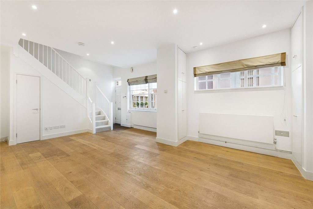 Property photo 3 of 12 Reception Room