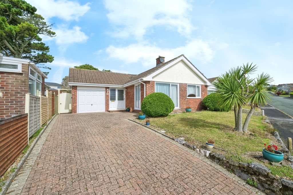 Property photo 1 of 16 Photo