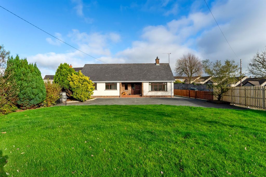 Property photo 1 of 23 12 Newcastle Road 01.Jpg