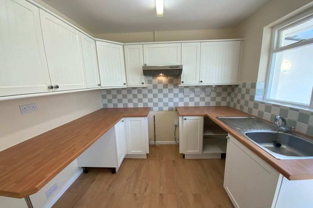 Property photo 3 of 23