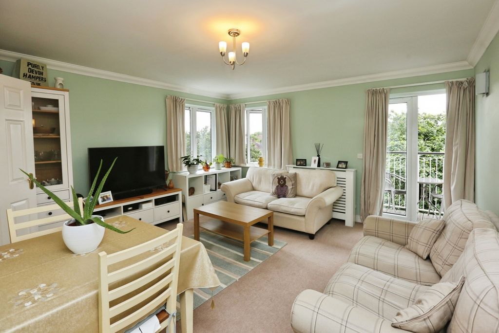 Property photo 2 of 15 Pbox-Img.Jpg