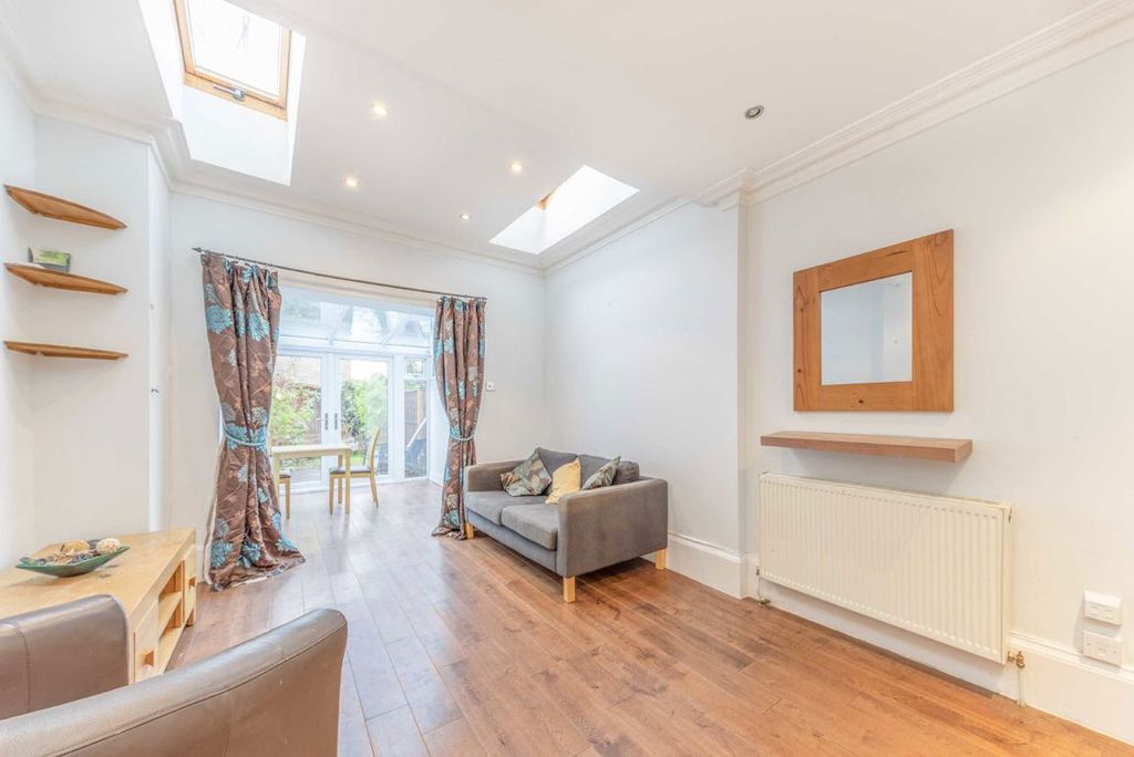 Property photo 2 of 5