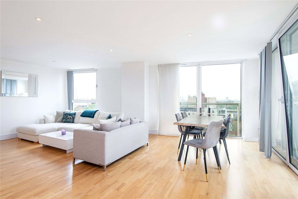 Property photo 1 of 11 Picture No. 04