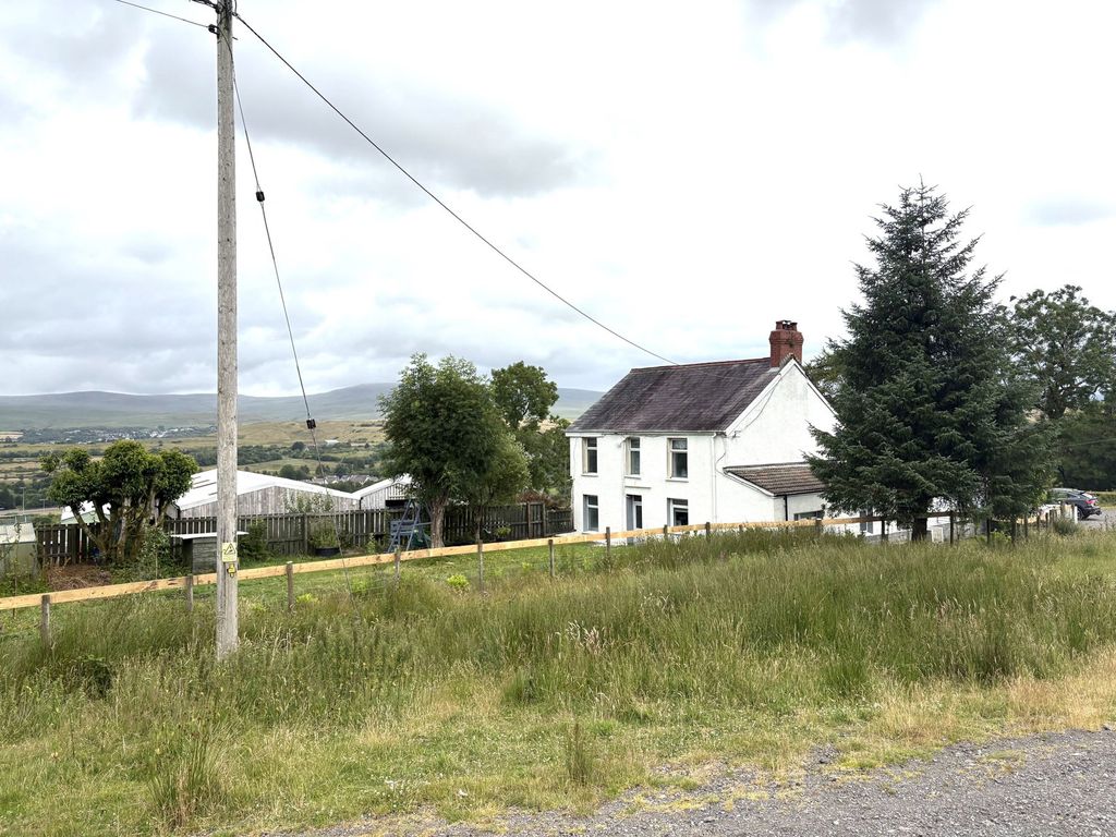 Property photo 1 of 30