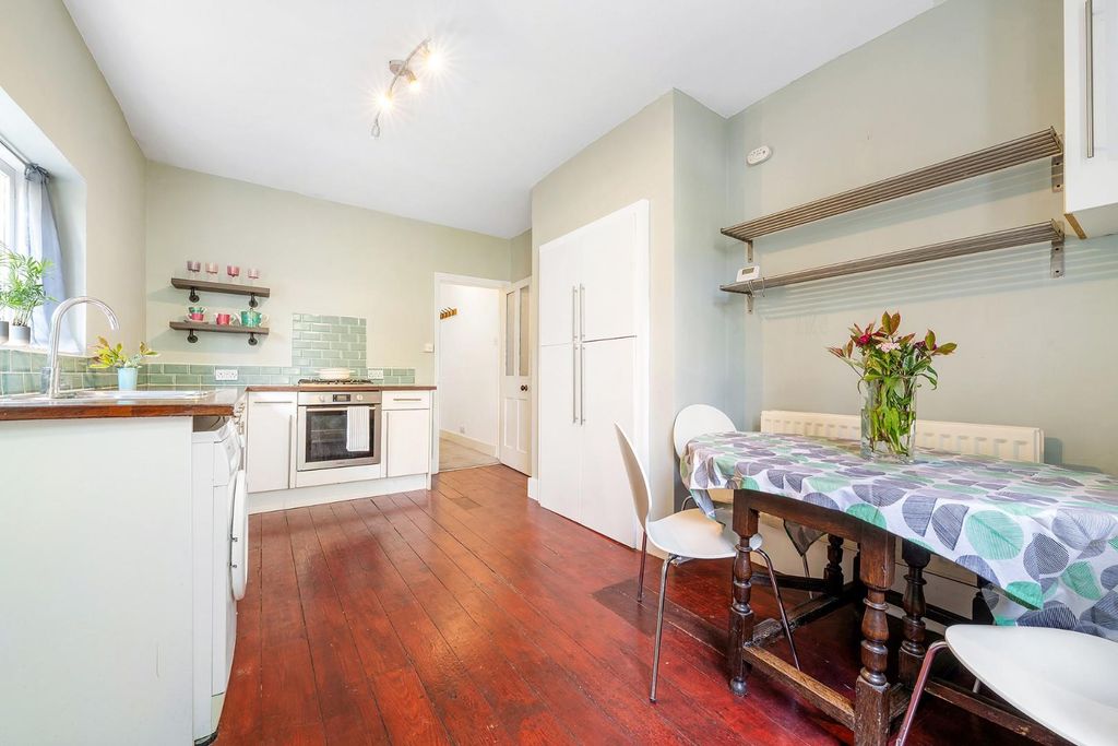 Property photo 3 of 12 Kitchen.Jpg