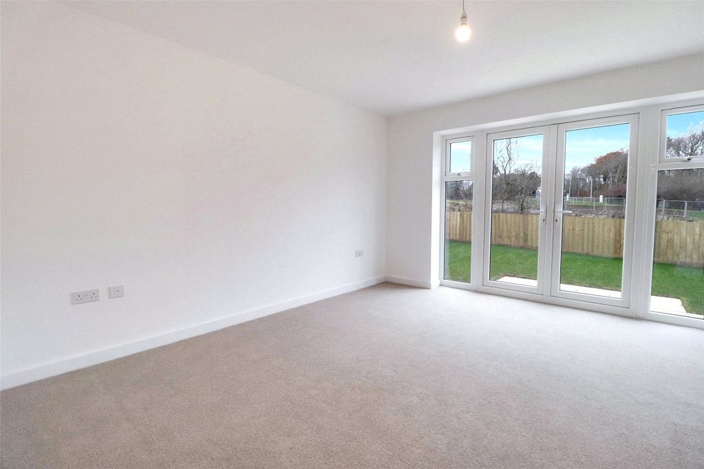 Property photo 3 of 7 Picture No. 21