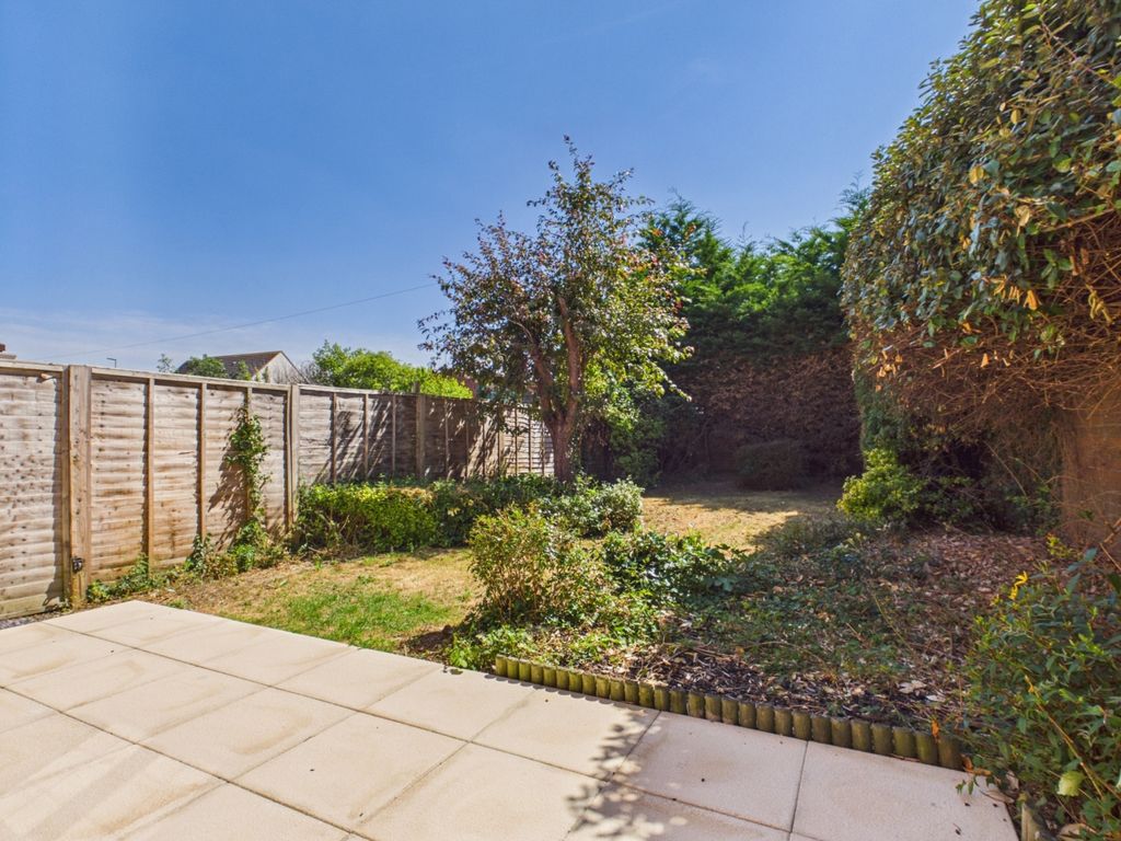Property photo 3 of 18 Cam01740G0-Pr0568-Still015