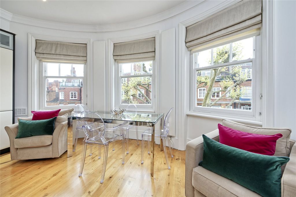 Property photo 1 of 12 Reception Room