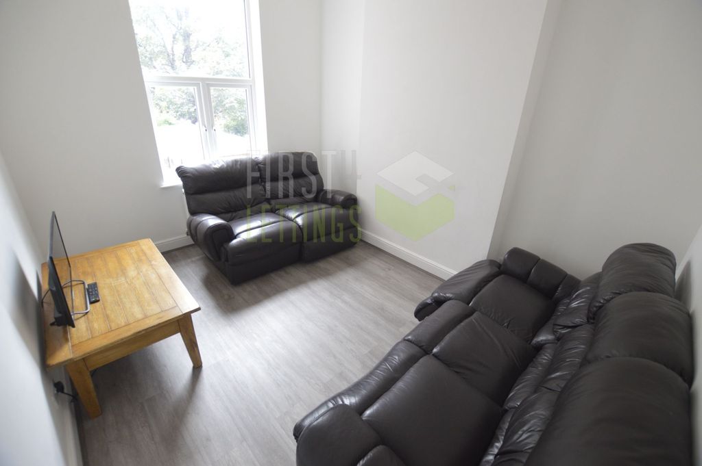 Property photo 2 of 14 Photo 15