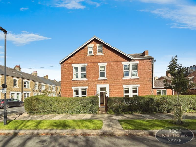 Property photo 1 of 12 Photo 5