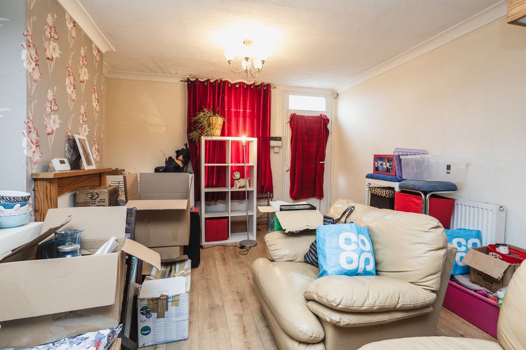Property photo 3 of 26