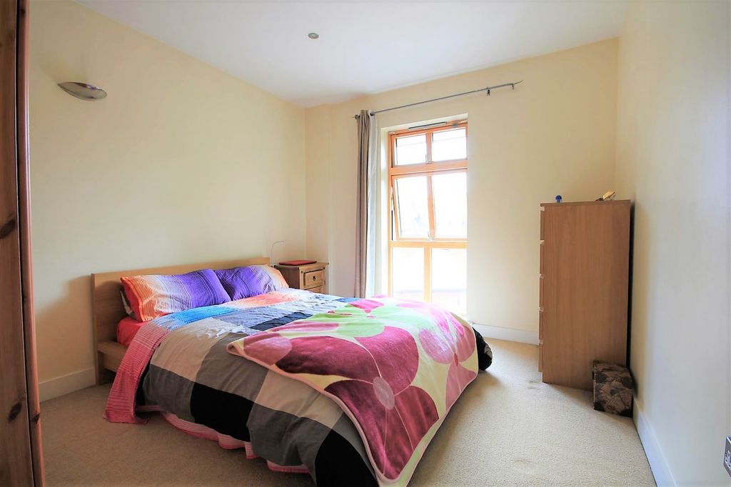 Property photo 3 of 6 Master