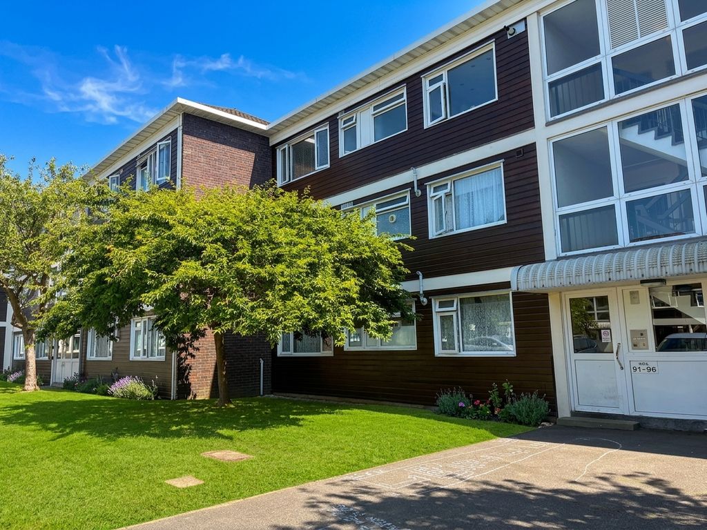 Property photo 1 of 6